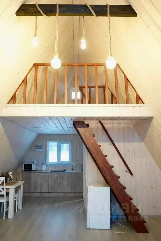 Дом в Курская область, Золотухинский район, Дмитриевский сельсовет, д. ... - Фото 1