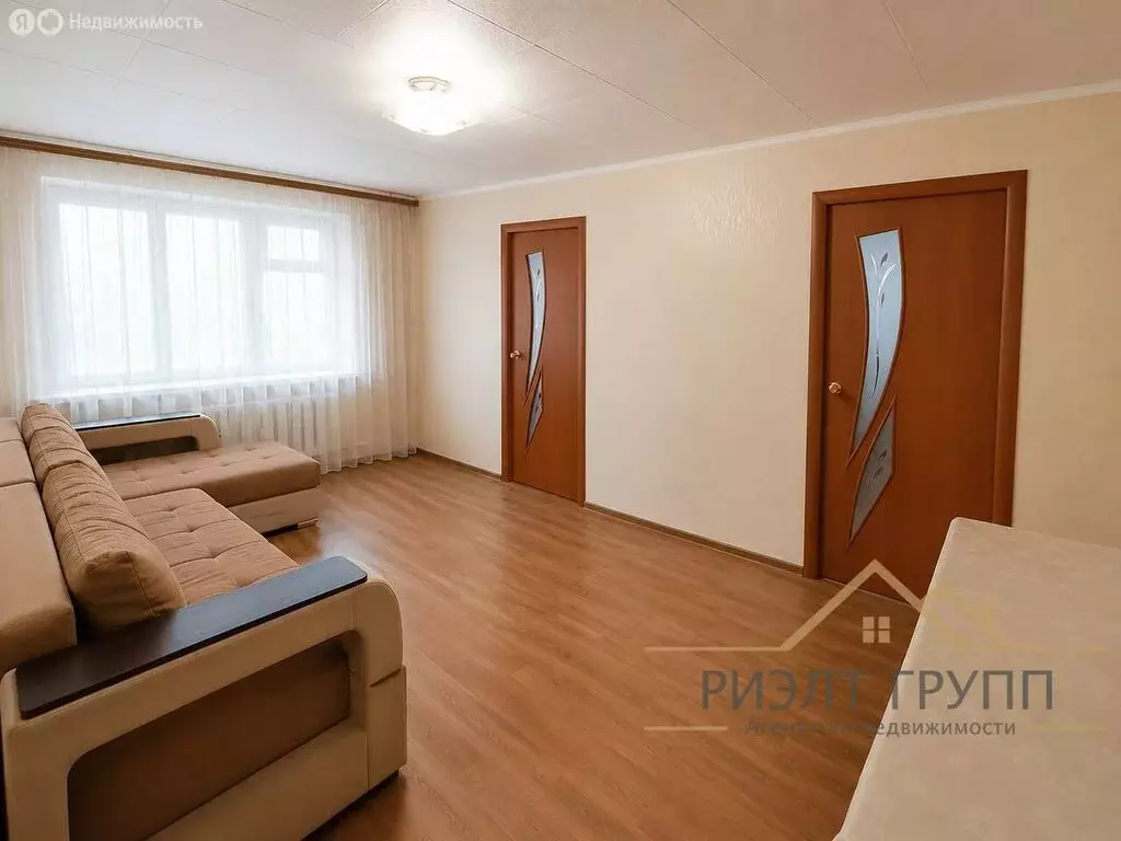 4-комнатная квартира: Казань, улица Химиков, 15 (61 м) - Фото 1