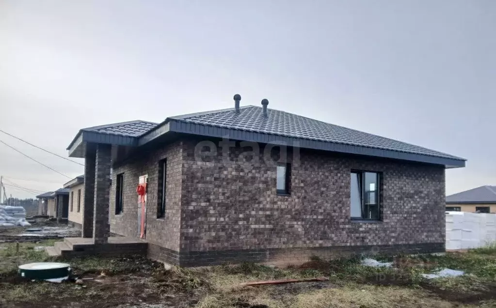 Дом в Башкортостан, Уфимский район, Русско-Юрмашский сельсовет, д. ... - Фото 2