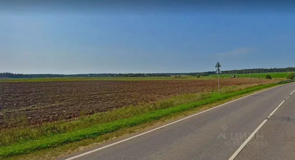 Участок в Московская область, Одинцовский городской округ, д. ... - Фото 1