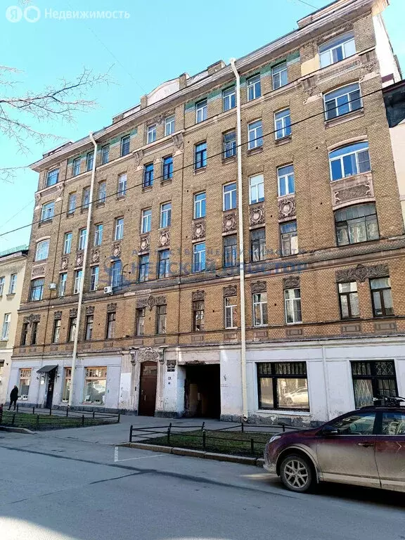 3-комнатная квартира: Санкт-Петербург, 18-я линия Васильевского ... - Фото 1