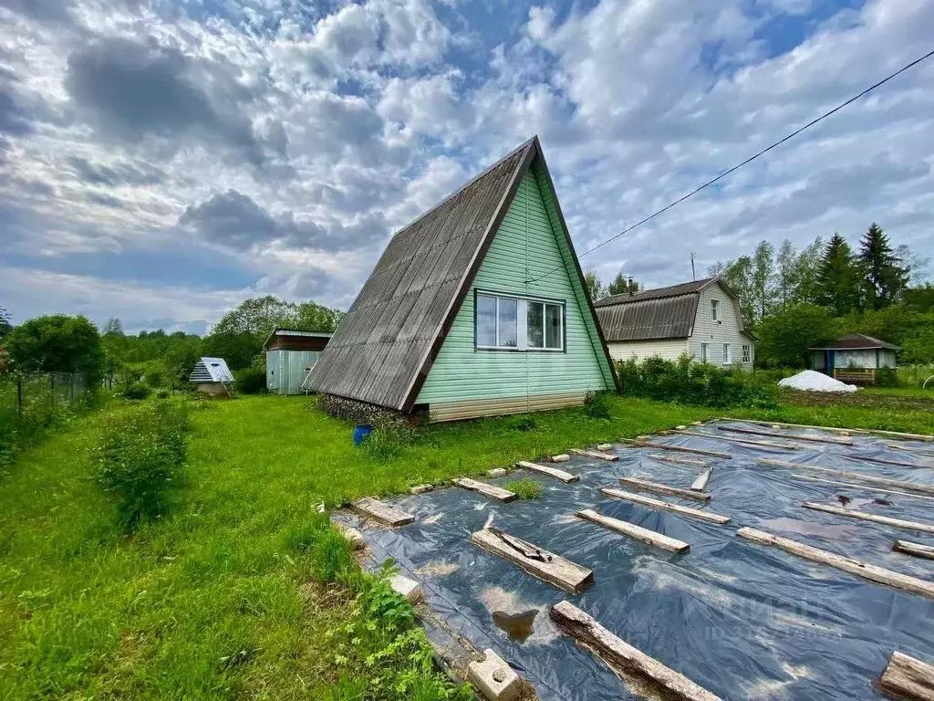 Дом в Псковская область, Дновский муниципальный округ, д. Белошкино  ... - Фото 1