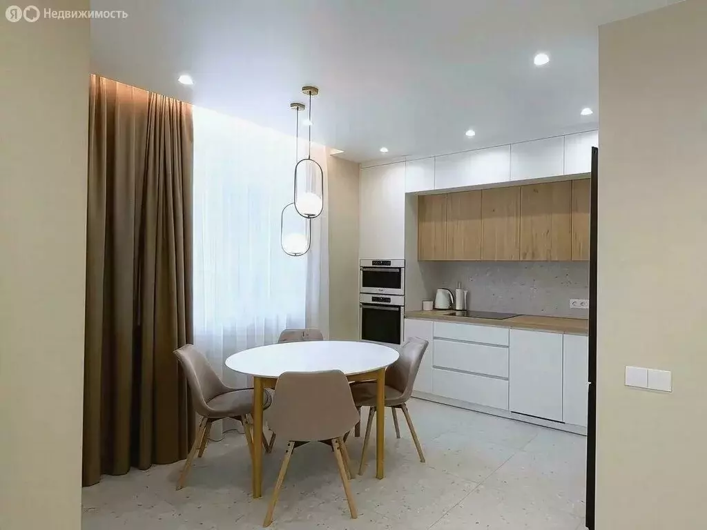2-комнатная квартира: Сочи, улица Ленина, 298Б (59.6 м) - Фото 0