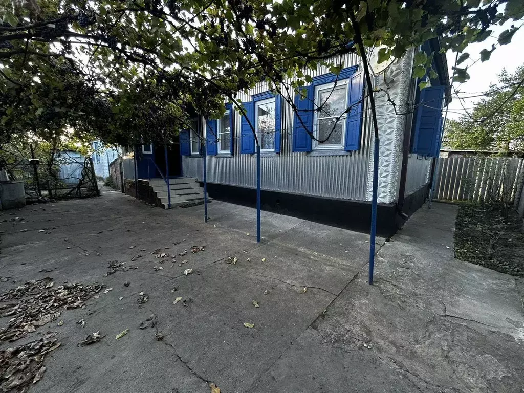 Дом в Краснодарский край, Лабинск Владимирская ул., 54 (51 м) - Фото 2