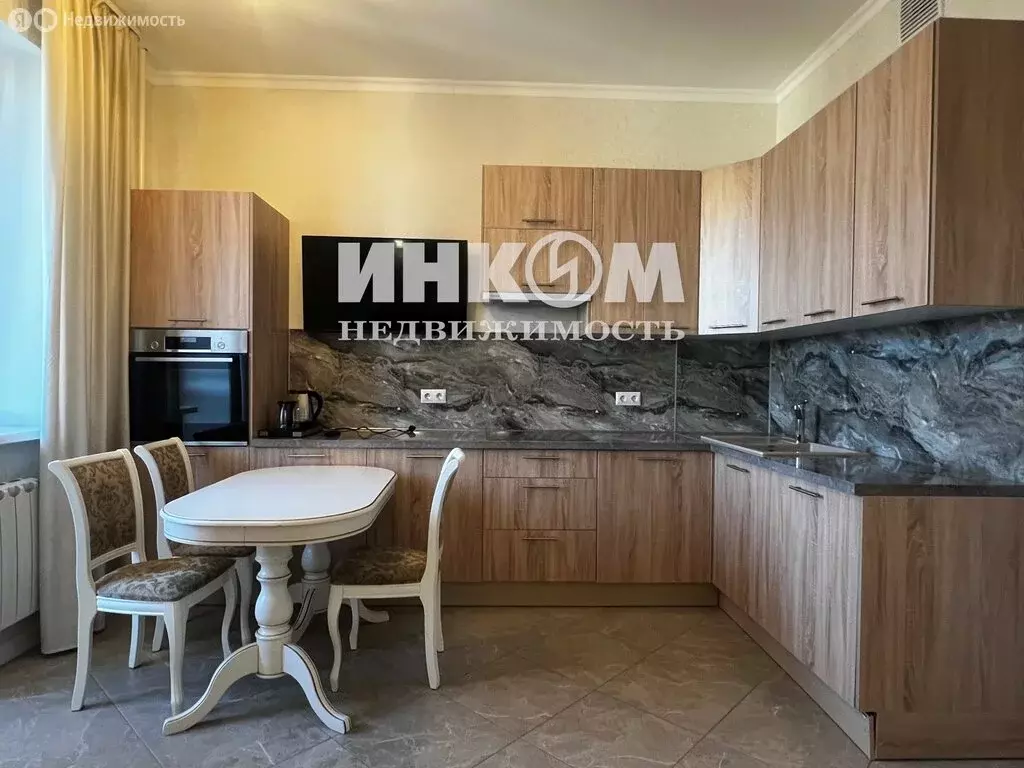 2-комнатная квартира: Одинцово, бульвар Маршала Крылова, 25А (93 м) - Фото 1