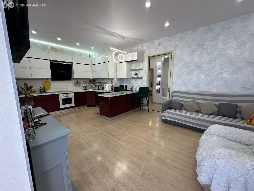 3-комнатная квартира: Арсеньев, проспект Горького, 1 (87.1 м) - Фото 2