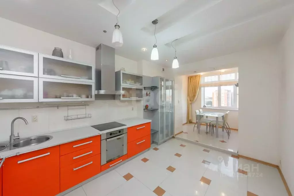 3-к кв. Тюменская область, Тюмень ул. Николая Федорова, 12к1 (97.5 м) - Фото 0