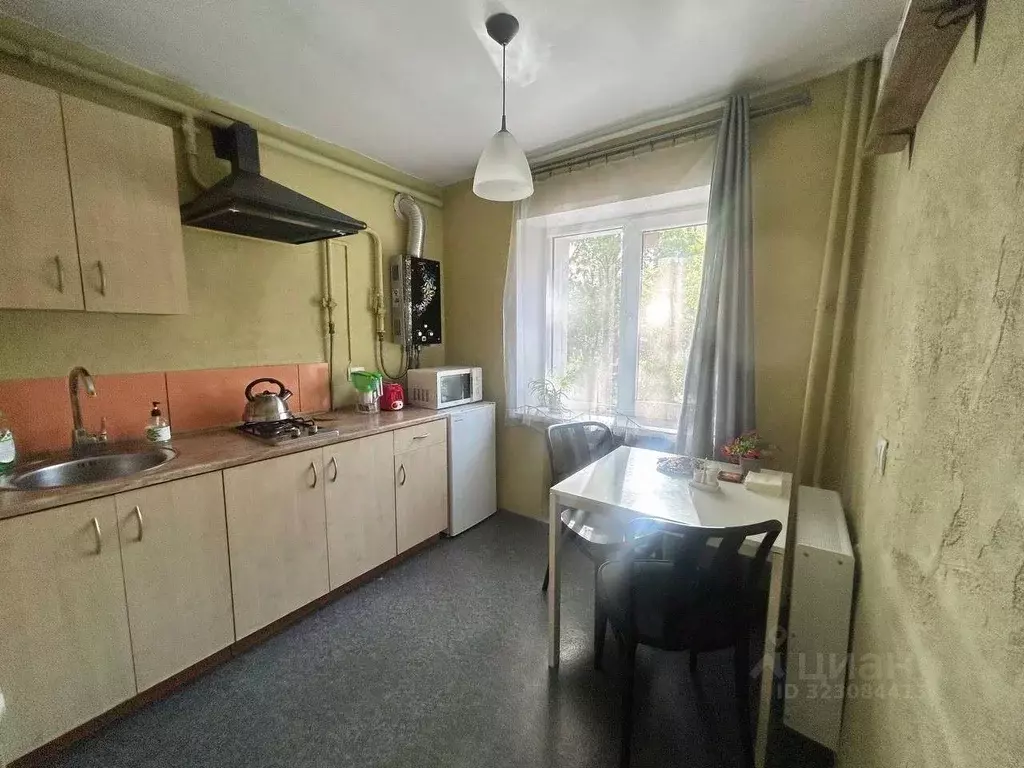 1-к кв. Калининградская область, Калининград Театральная ул. (31.0 м) - Фото 1