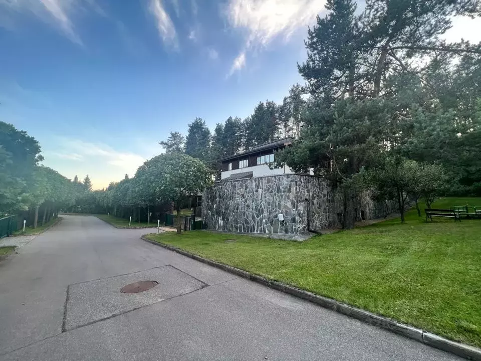 Дом в Ленинградская область, Всеволожский район, Бугровское городское ... - Фото 1