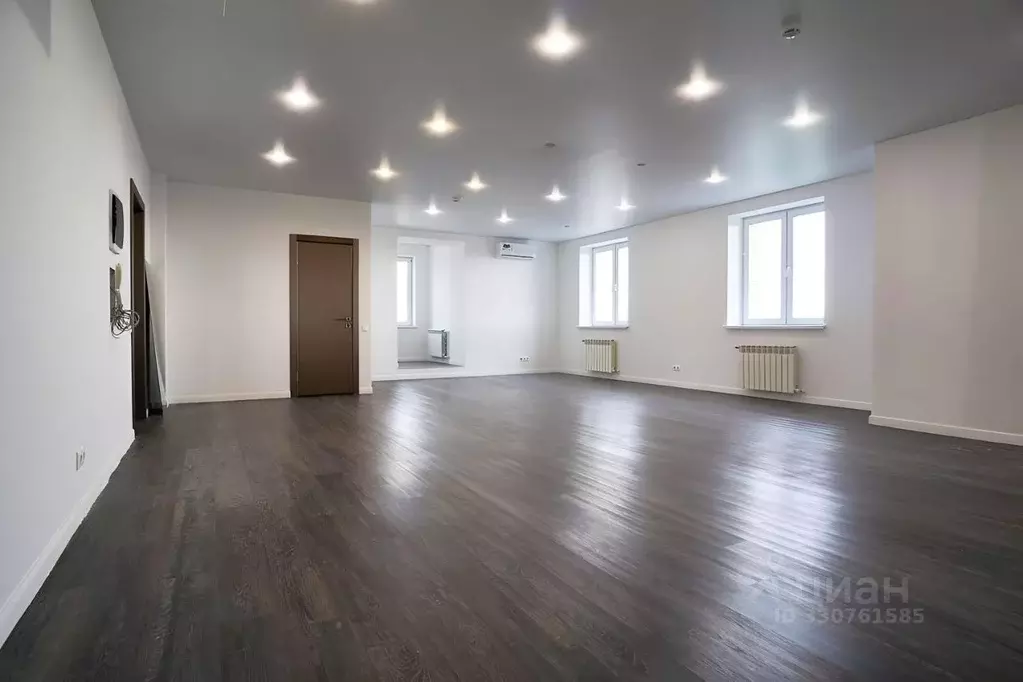 Офис в Омская область, Омск ул. 1-я Северная, 91 (70 м) - Фото 1