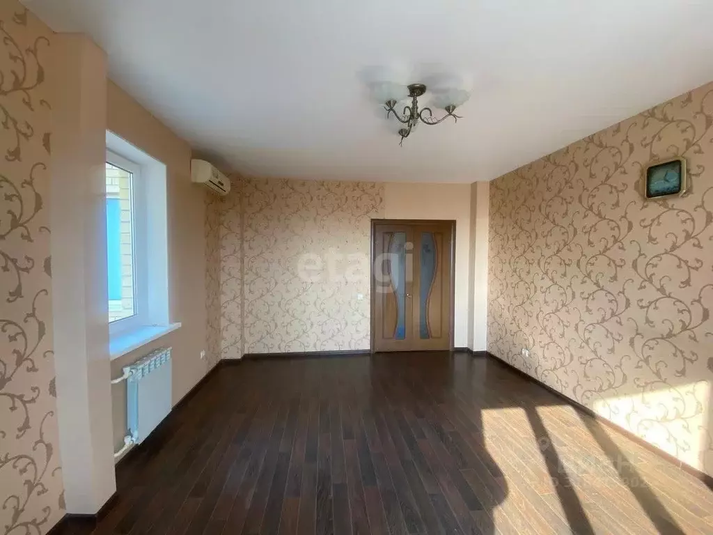 1-к кв. Астраханская область, Астрахань пл. Карла Маркса, 3к1 (50.4 м) - Фото 1
