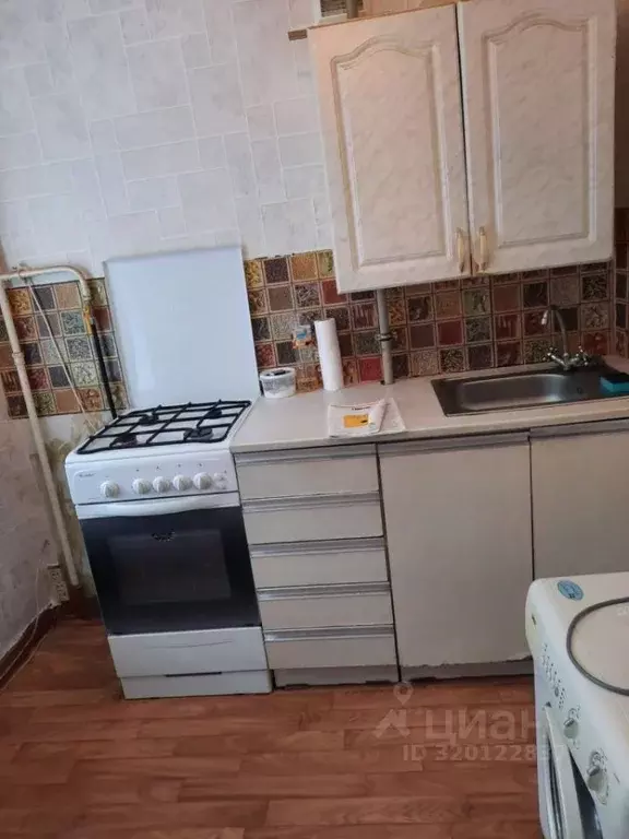 1-к кв. Нижегородская область, Кстово ул. 40 лет Октября, 15 (30.0 м) - Фото 0