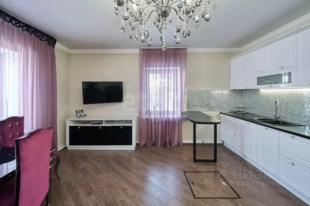 Дом в Кемеровская область, Кемерово Колхозная ул. (175 м) - Фото 1