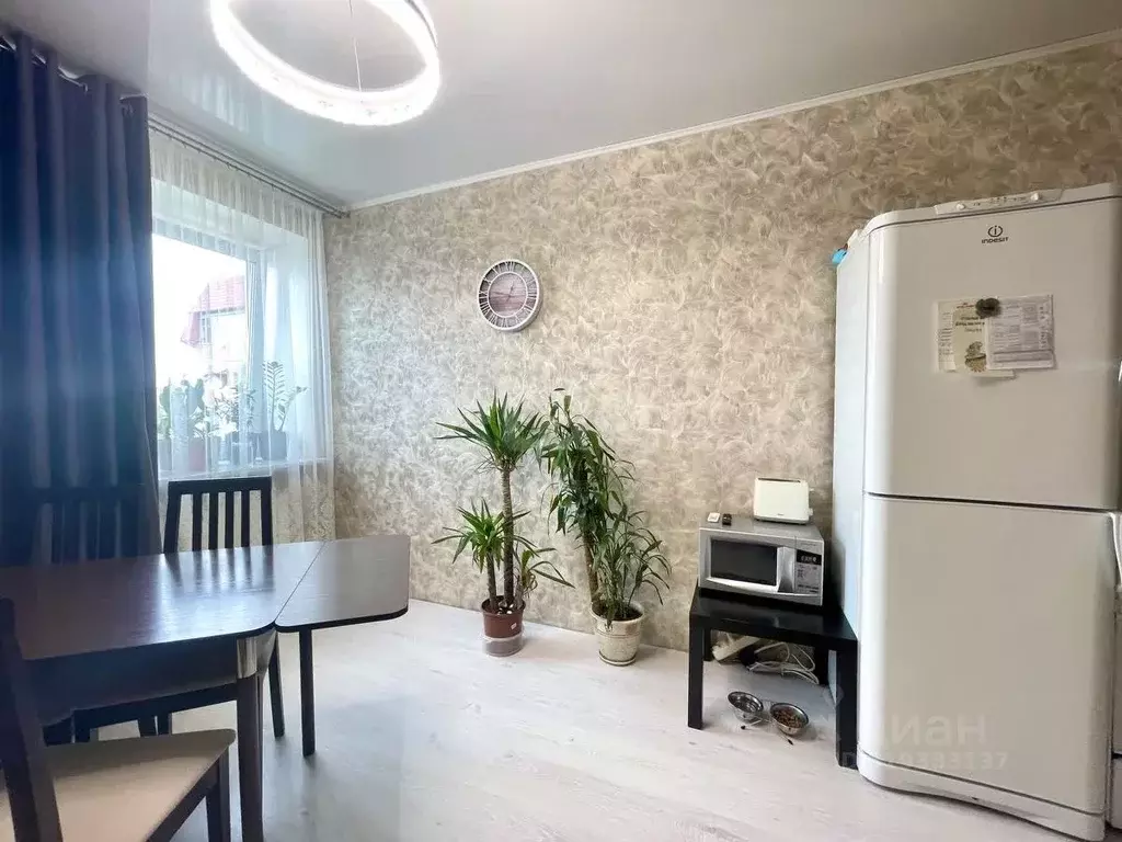 3-к кв. Коми, Сыктывкар ул. Морозова, 104 (134.7 м) - Фото 1