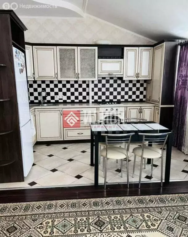 2-комнатная квартира: Симферополь, Камская улица, 27 (80 м) - Фото 1