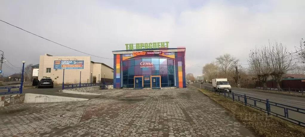 Торговая площадь в Свердловская область, Серов просп. Серова, 68 (4275 ... - Фото 1