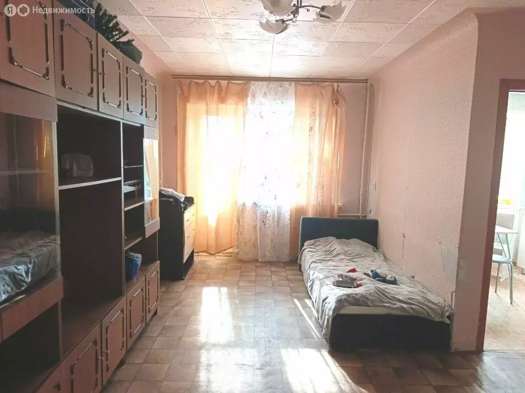 3-комнатная квартира: Волгоград, улица Кузнецова, 17 (57 м) - Фото 1