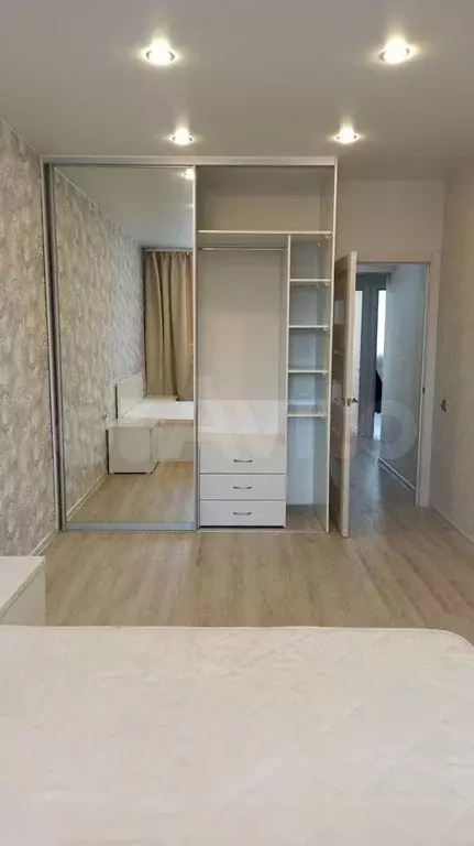 2-к. квартира, 60 м, 3/6 эт. - Фото 0