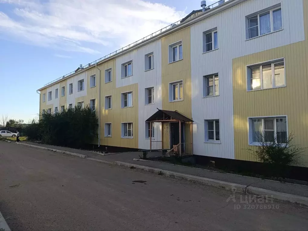 3-к кв. Бурятия, Гусиноозерск Селенгинский район, Школьная ул., 43 ... - Фото 0