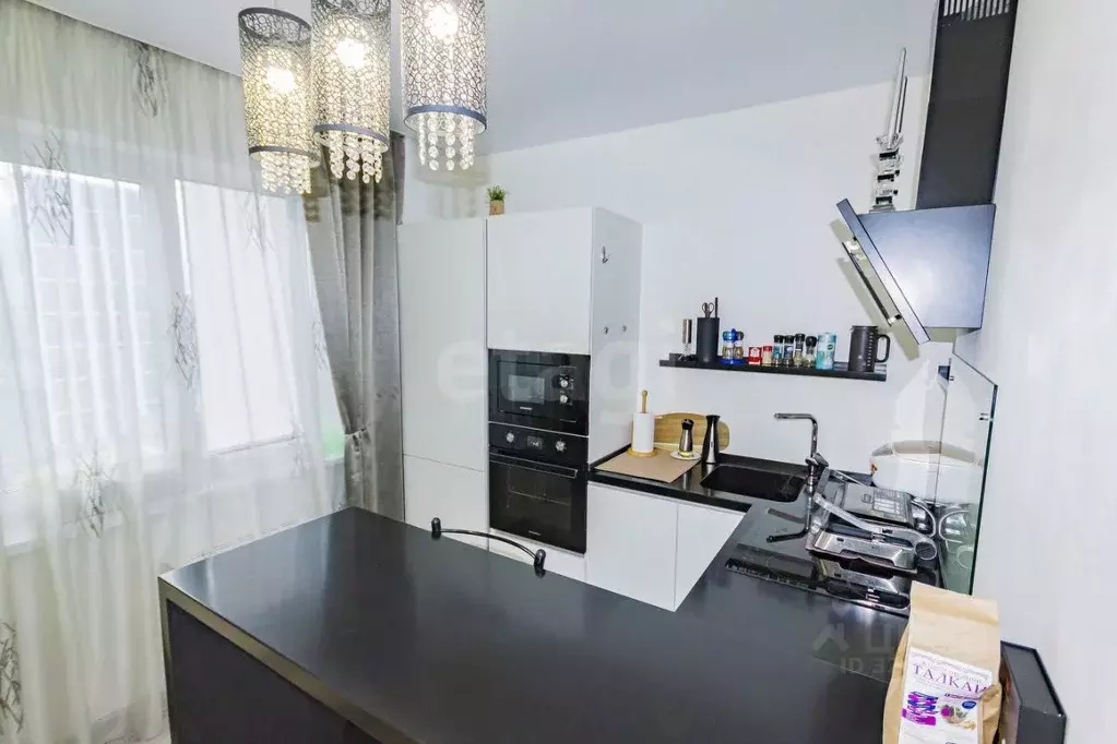 2-к кв. Свердловская область, Екатеринбург ул. Московская, 75 (72.0 м) - Фото 1