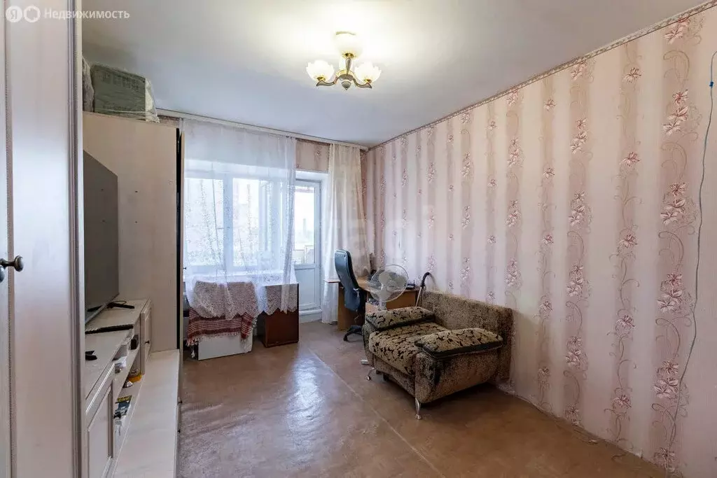 1-комнатная квартира: Тюмень, улица Николая Чаплина, 113 (36 м) - Фото 1