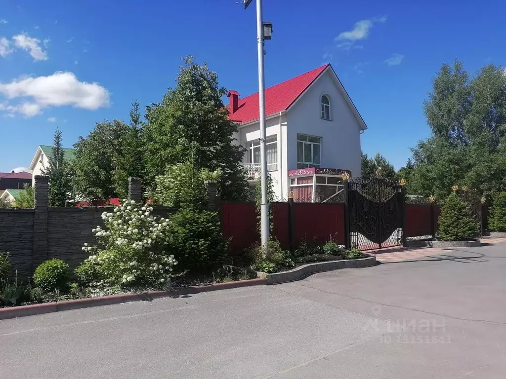 Дом в Кемеровская область, Кемерово Кольцевая ул., 19 (416 м) - Фото 0