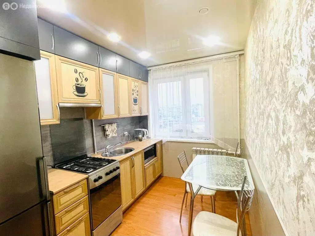 3-комнатная квартира: Тутаев, улица Моторостроителей, 72 (64 м) - Фото 1