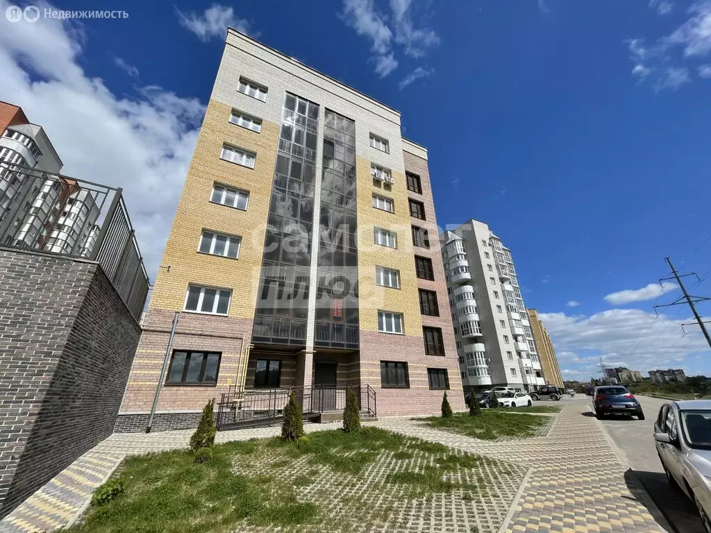 2-комнатная квартира: Смоленск, проспект Гагарина, 47Г (66.5 м) - Фото 0