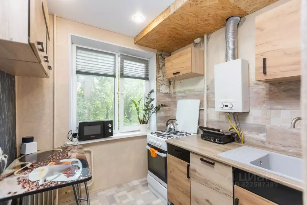 4-к кв. Оренбургская область, Оренбург просп. Победы, 150/1 (60.5 м) - Фото 1