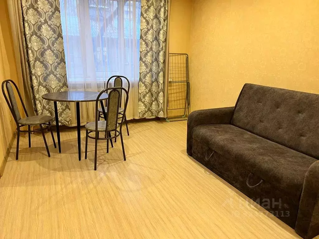 1-к кв. Псковская область, Великие Луки Вокзальная ул., 21 (35.0 м) - Фото 1