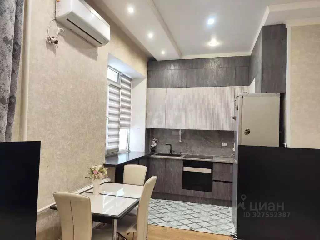 2-к кв. Курская область, Курск ул. Горького, 7 (67.0 м) - Фото 1