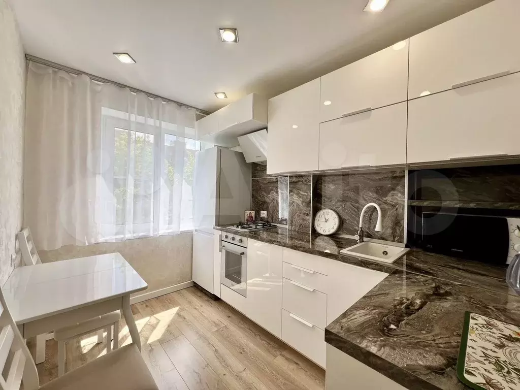 3-к. квартира, 58 м, 5/9 эт. - Фото 0