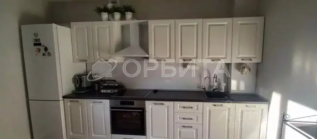 3-к кв. Тюменская область, Тюмень ул. Суходольская, 14 (79.5 м) - Фото 1