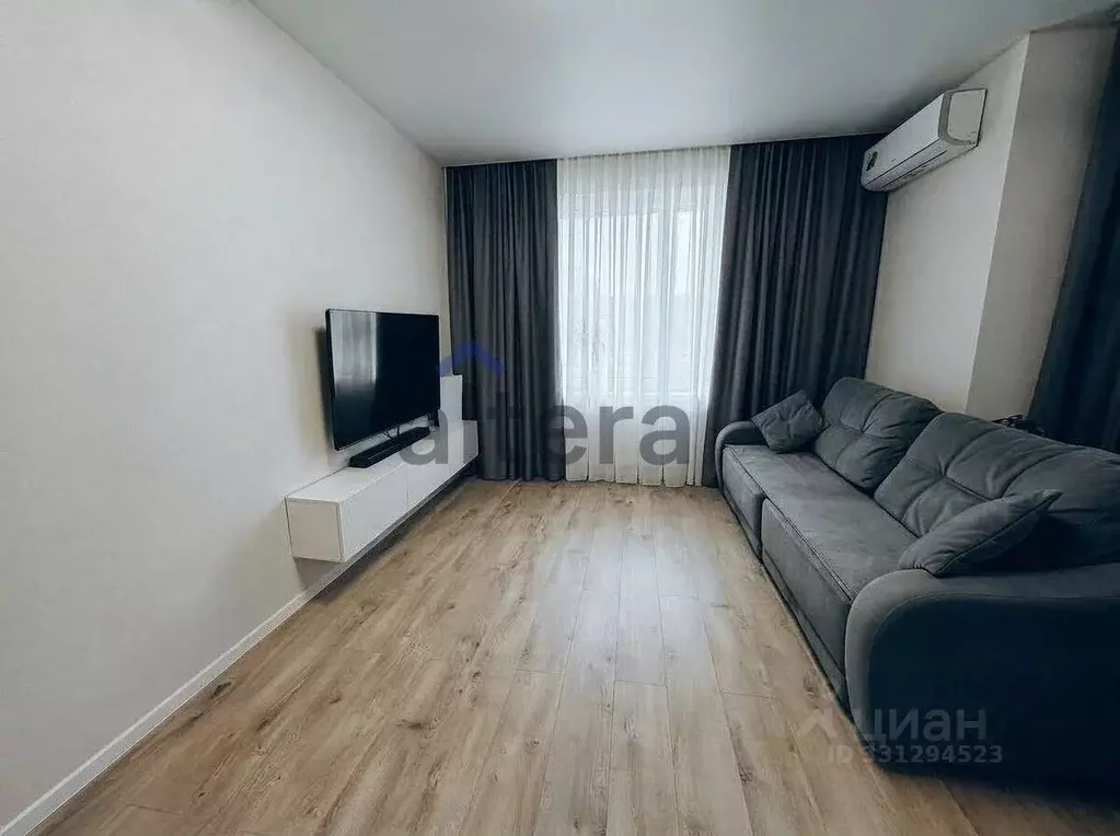 1-к кв. Татарстан, Казань ул. Сабира Ахтямова, 1к1 (31.3 м) - Фото 1