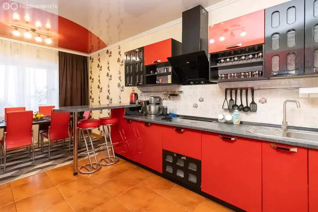 4-комнатная квартира: Тюмень, улица Софьи Ковалевской, 6 (163.3 м) - Фото 2