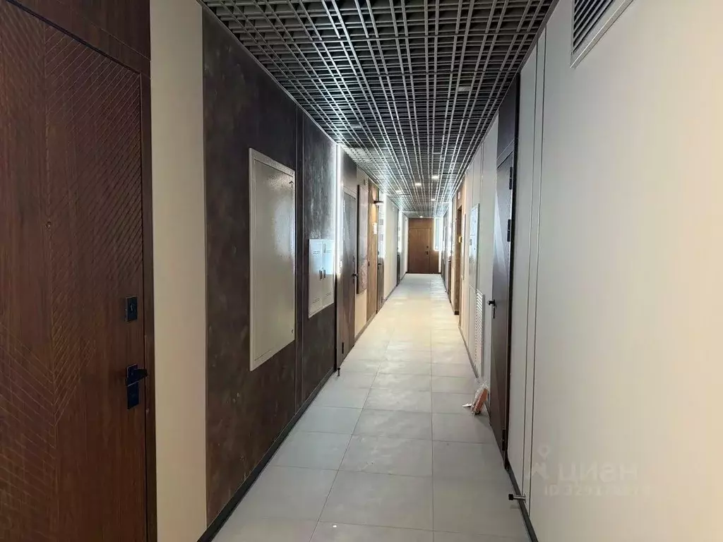 Студия Свердловская область, Екатеринбург ул. Викулова, 24 (25.4 м) - Фото 1