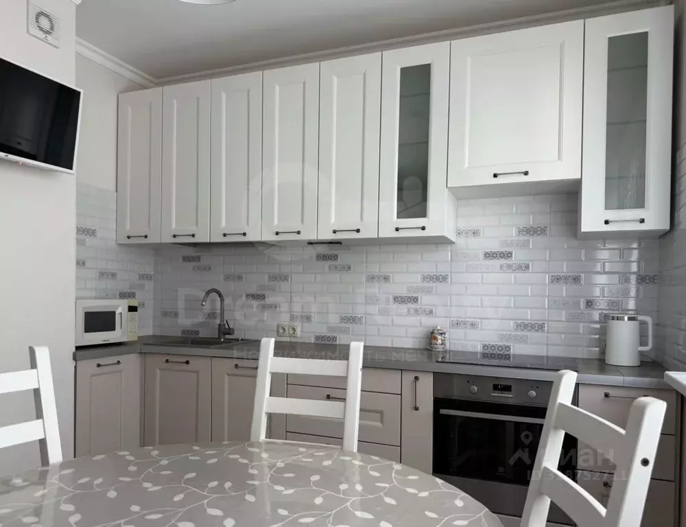 3-к кв. Москва ул. Академика Анохина, 26К2 (75.0 м) - Фото 0