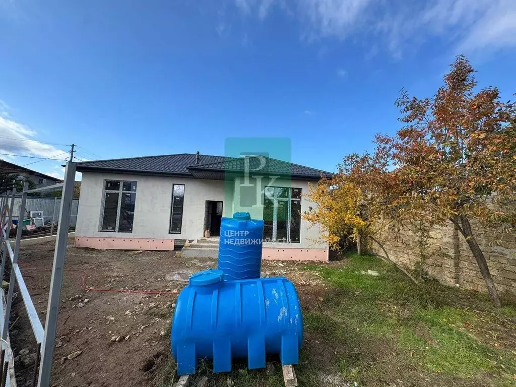 Дом в Севастополь Строитель садовое товарищество, ул. 1-я Ежевичная ... - Фото 1