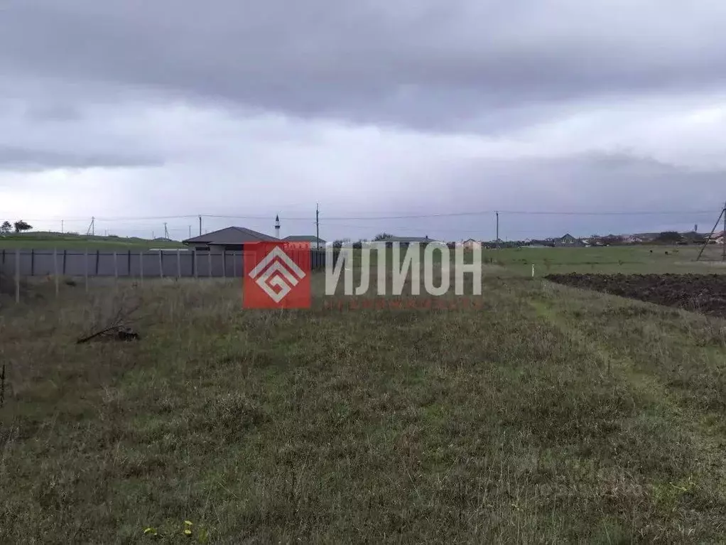 Участок в Крым, Симферопольский район, с. Урожайное ул. 8 Марта, 20 ... - Фото 2