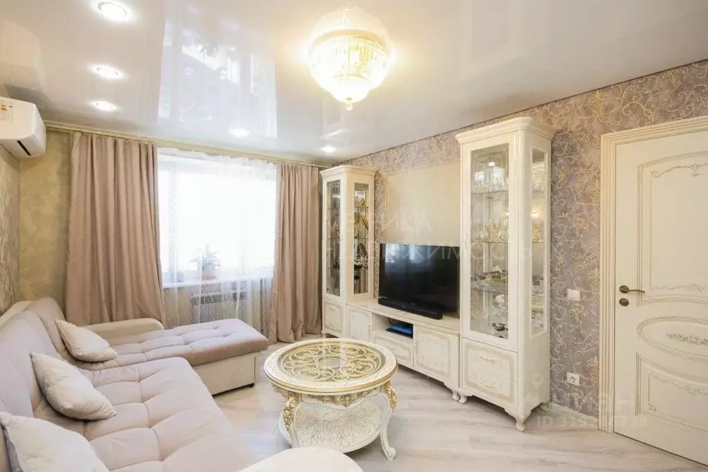 2-к кв. Тюменская область, Тюмень ул. Федюнинского, 56к1 (58.8 м) - Фото 0