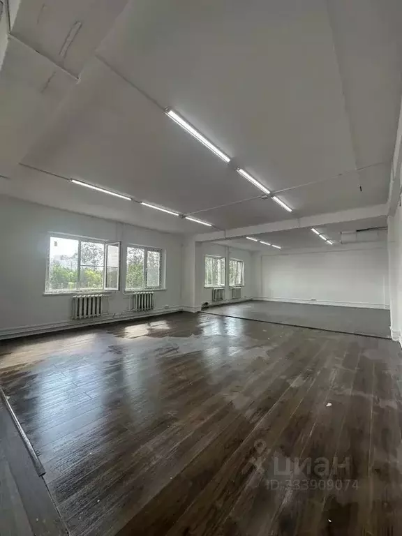 Помещение свободного назначения в Москва Ижорская ул., 3 (407 м) - Фото 1