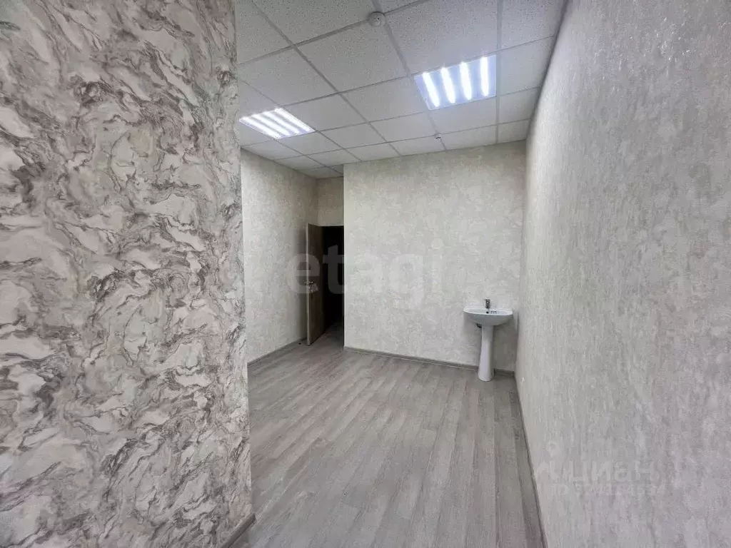 Офис в Коми, Сыктывкар ул. Кирова, 45 (22 м) - Фото 2