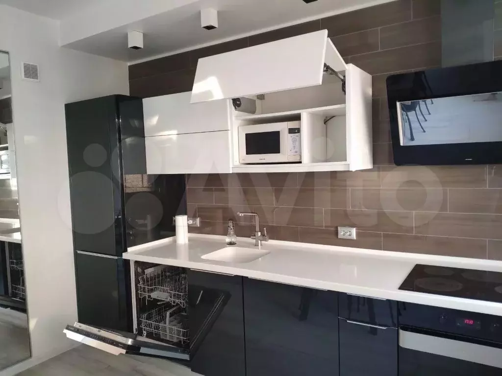2-к. квартира, 60 м, 7/24 эт. - Фото 1