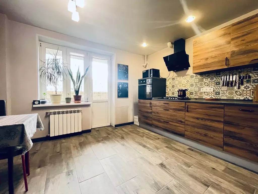 Продаётся 2-к квартира, 70 м - Фото 1
