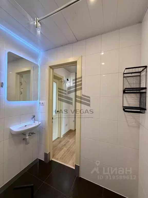 3-к кв. Санкт-Петербург Российский просп., 14 (66.0 м) - Фото 1
