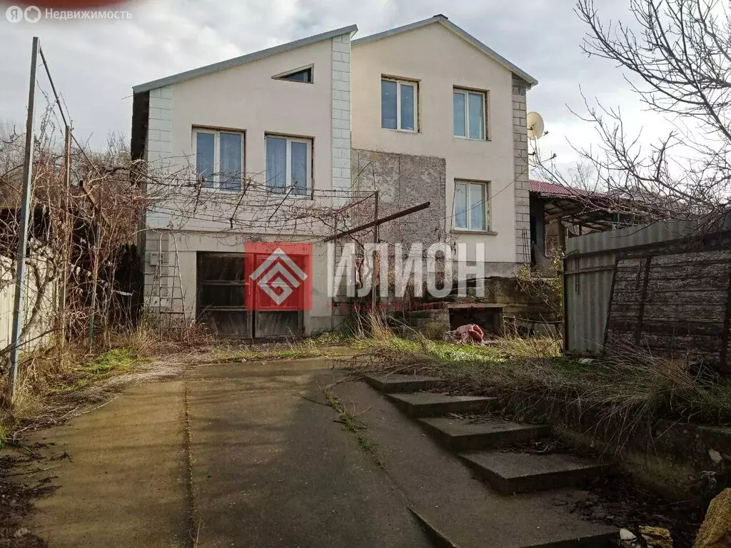 Дом в Танковое, улица Ленина, 19Б (203.6 м) - Фото 1