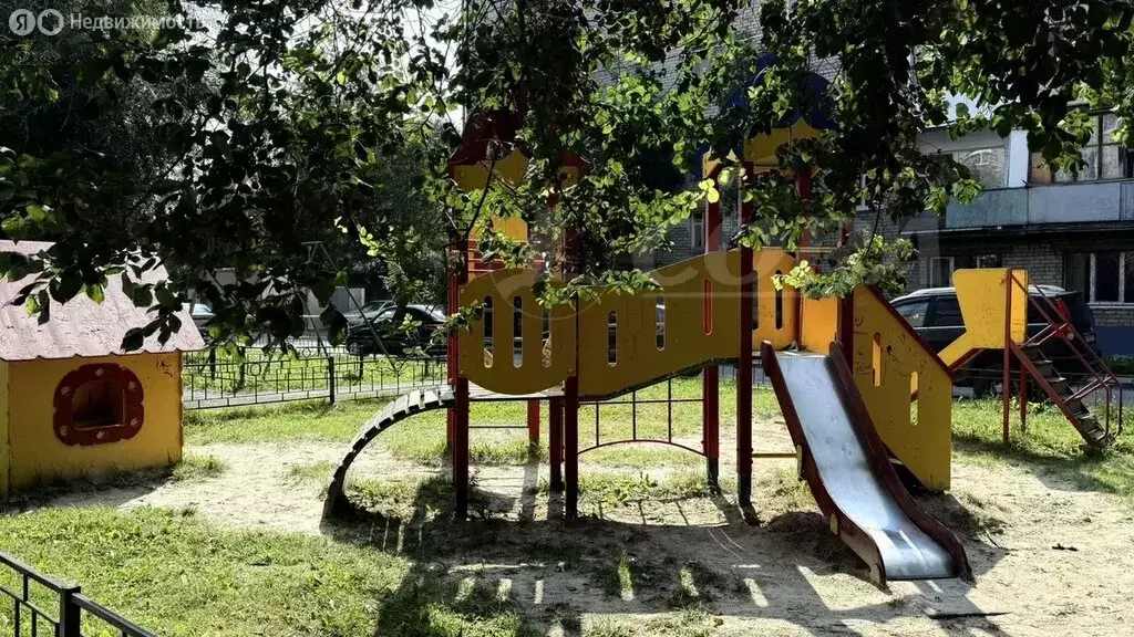 2-комнатная квартира: Тюмень, улица Белинского, 6А (42 м) - Фото 1
