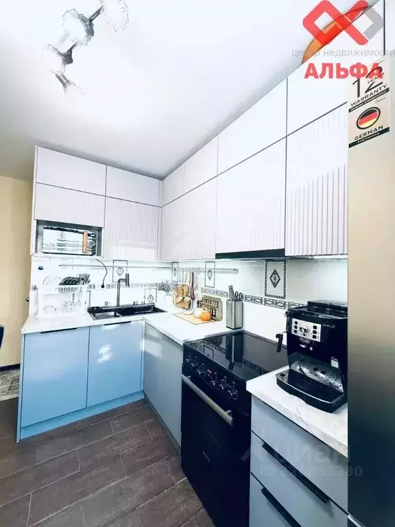 3-к кв. Кировская область, Киров ул. Азина, 5 (63.2 м) - Фото 2