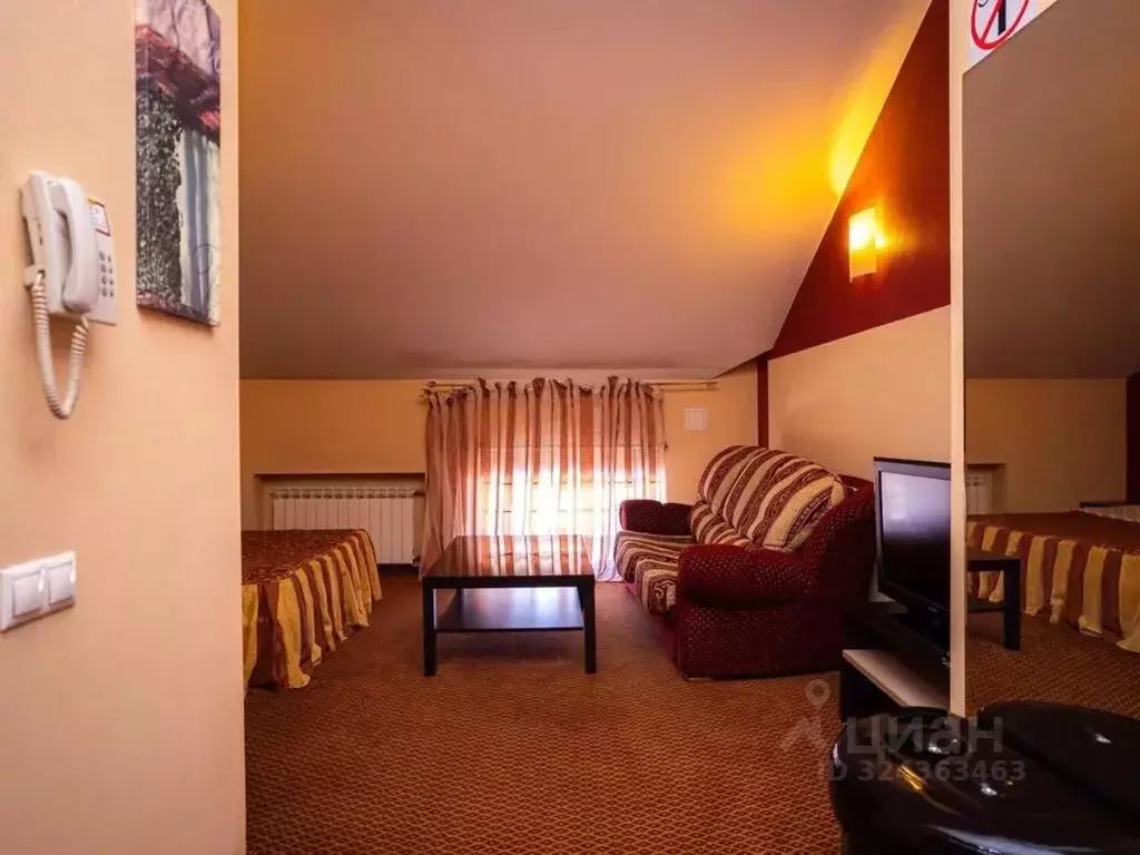 Комната Нижегородская область, Нижний Новгород Верхняя ул., 18 - Фото 2