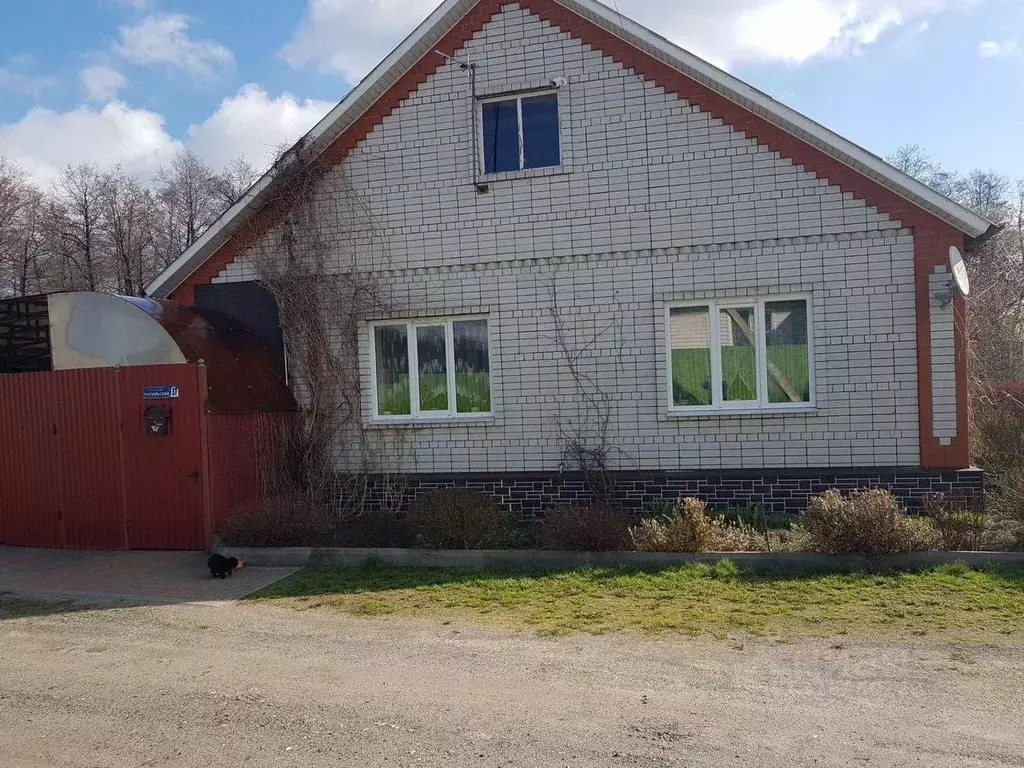 Коттедж в Белгородская область, Старооскольский городской округ, с. ... - Фото 1